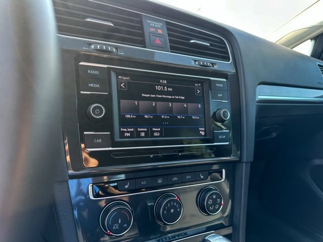 Used 2019 Volkswagen Golf Alltrack S AWD/4WD image 18