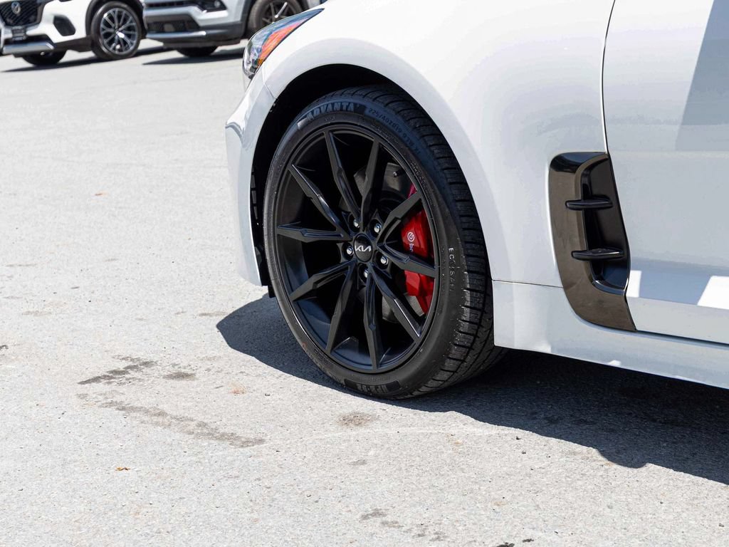 Used 2022 Kia Stinger GT2 w/ Scorpion Package AWD/4WD image 9