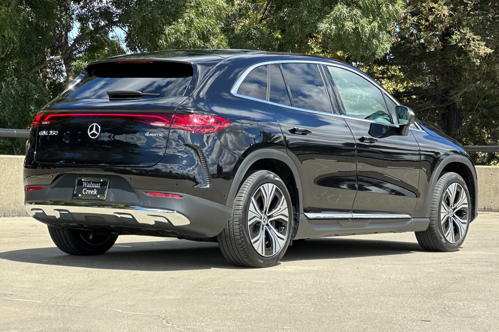 New 2025 Mercedes-Benz EQE 350+ 4MATIC SUV image 9