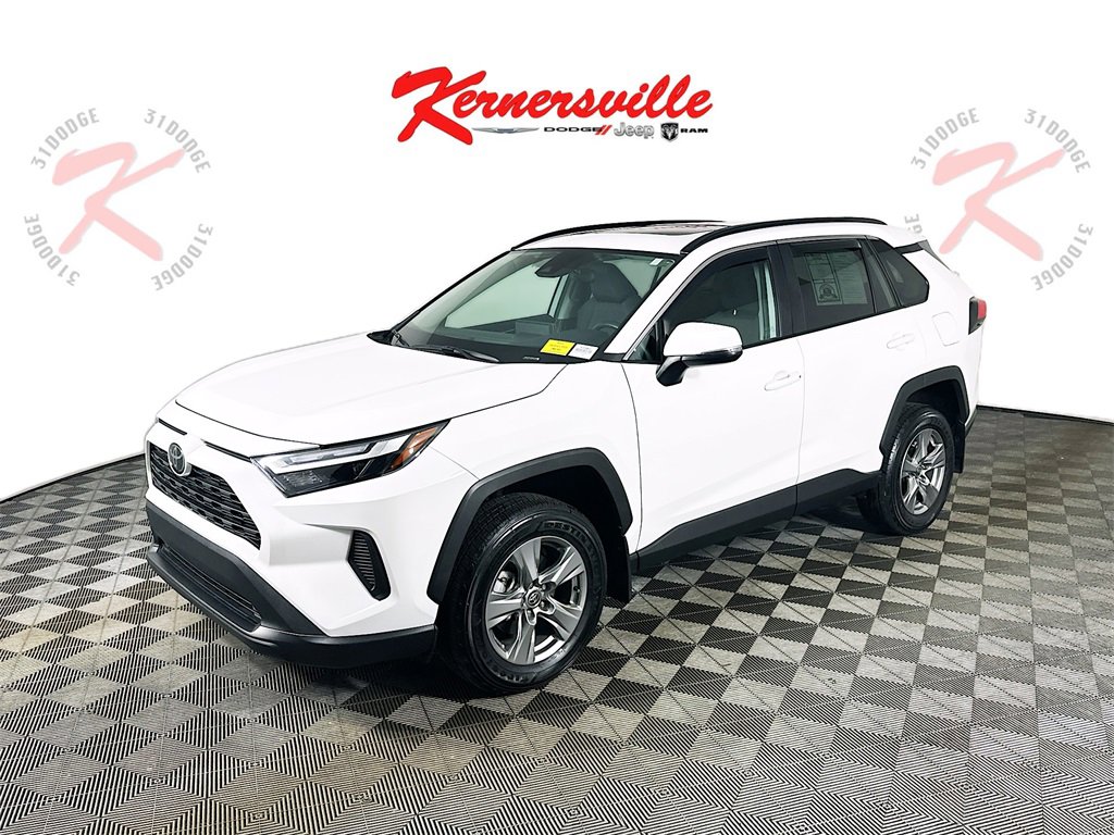 Used 2024 Toyota RAV4 XLE image 3