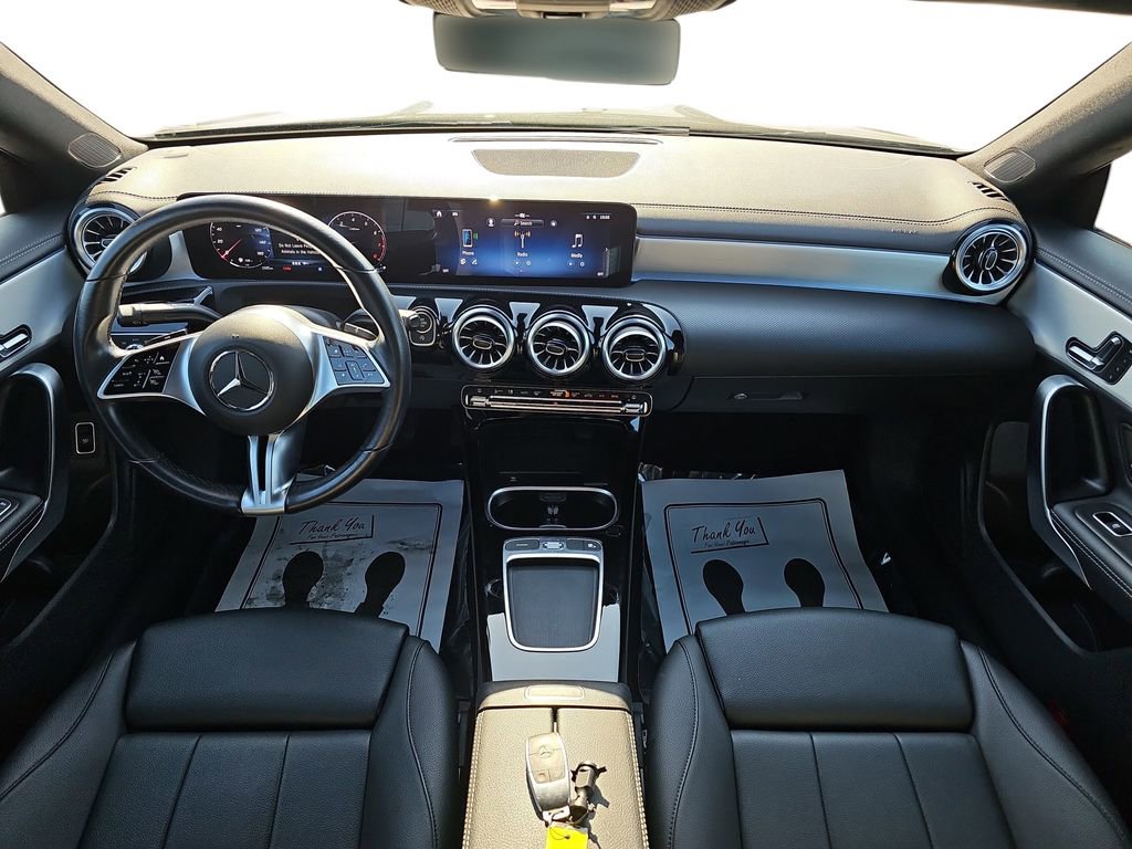 Used 2025 Mercedes-Benz CLA 250 image 12