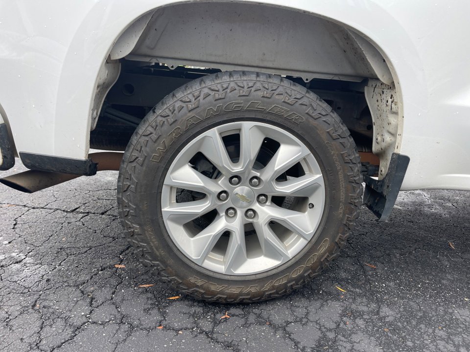 Used 2022 Chevrolet Silverado 1500 Custom image 23