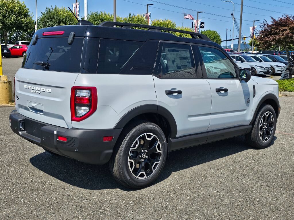 New 2026 Ford Bronco Sport Outer Banks w/ Outer Banks Tech Package+ AWD/4WD image 5