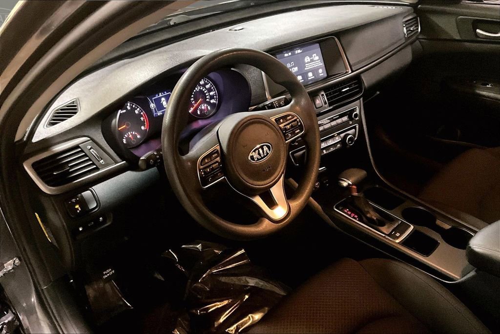Used 2018 Kia Optima LX image 17