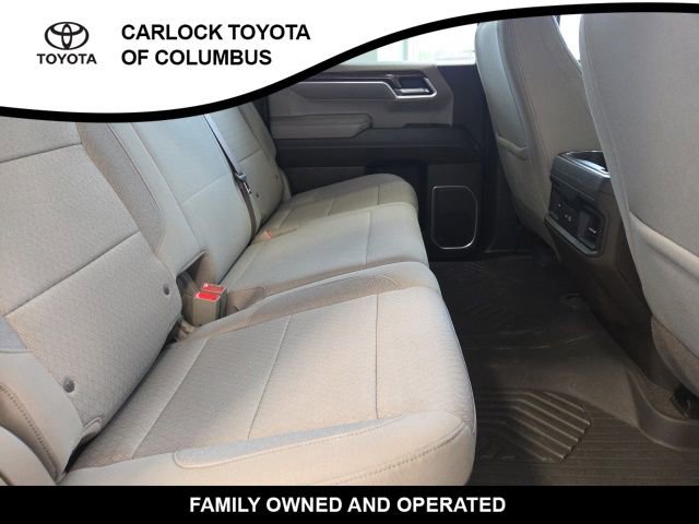 Used 2023 Chevrolet Silverado 1500 LT image 16