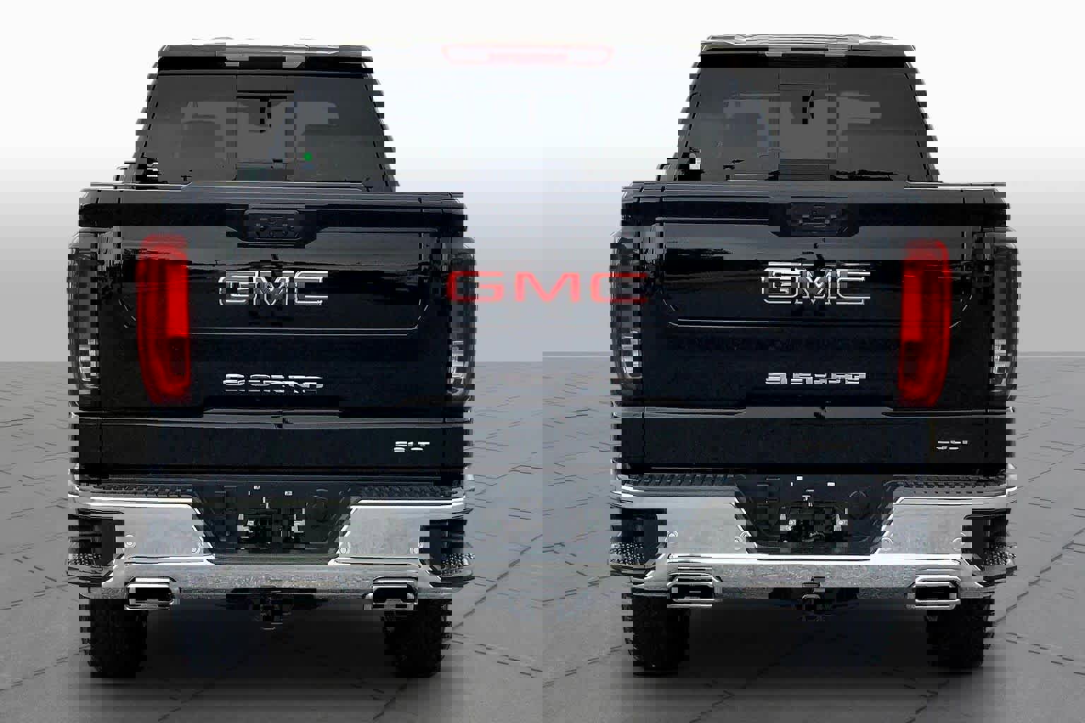 Used 2025 GMC Sierra 1500 SLT w/ SLT Premium Plus Package image 5