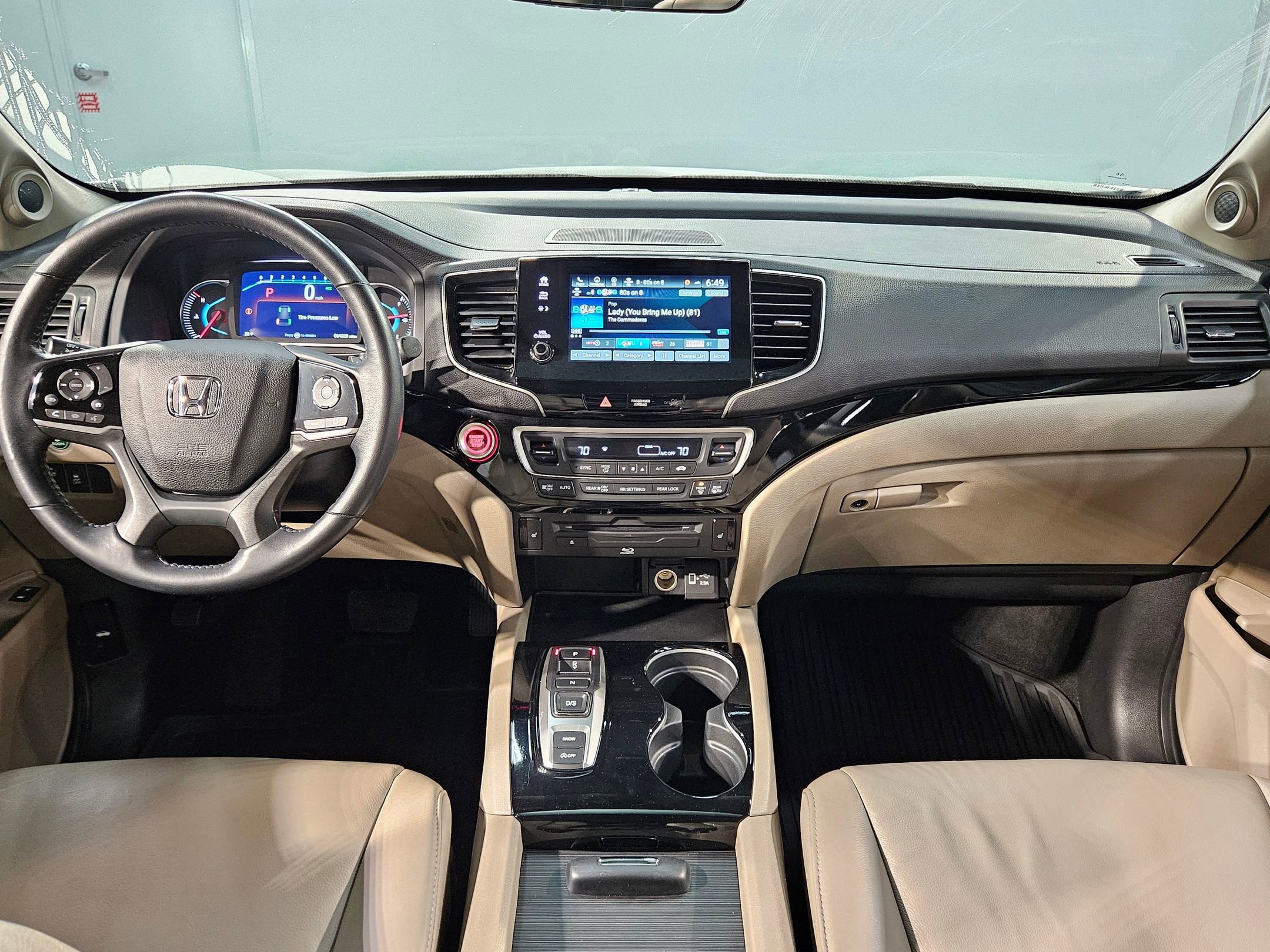 Used 2021 Honda Pilot Touring image 10