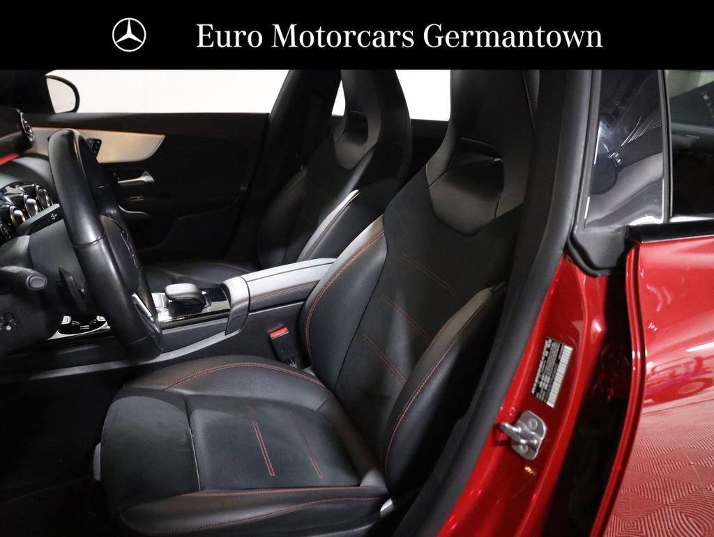 Used 2023 Mercedes-Benz CLA 250 4MATIC image 33