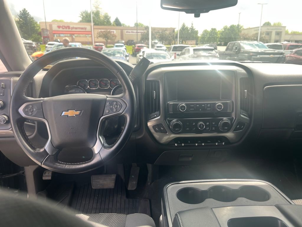 Used 2018 Chevrolet Silverado 1500 LT w/ All Star Edition AWD/4WD image 12