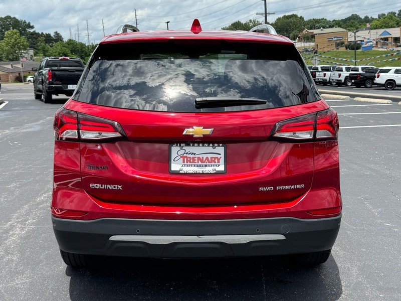 Used 2022 Chevrolet Equinox Premier w/ LPO, Floor Liner Package AWD/4WD image 4