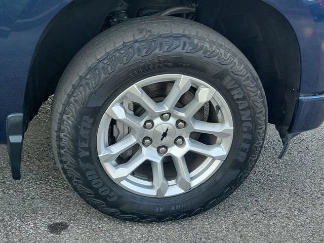 Used 2023 Chevrolet Silverado 1500 RST AWD/4WD image 5