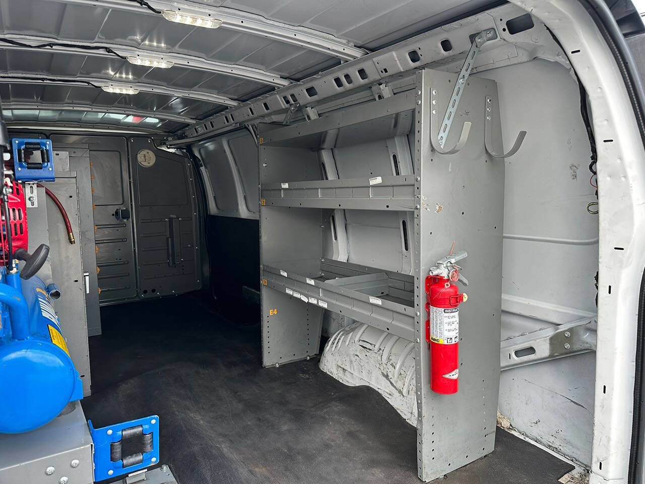 Used 2019 Chevrolet Express 3500 Extended w/ Driver Convenience Package RWD image 15