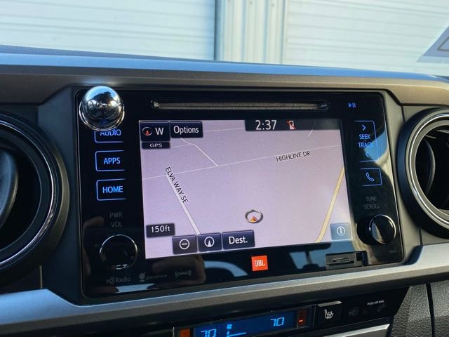 Used 2018 Toyota Tacoma Limited image 13