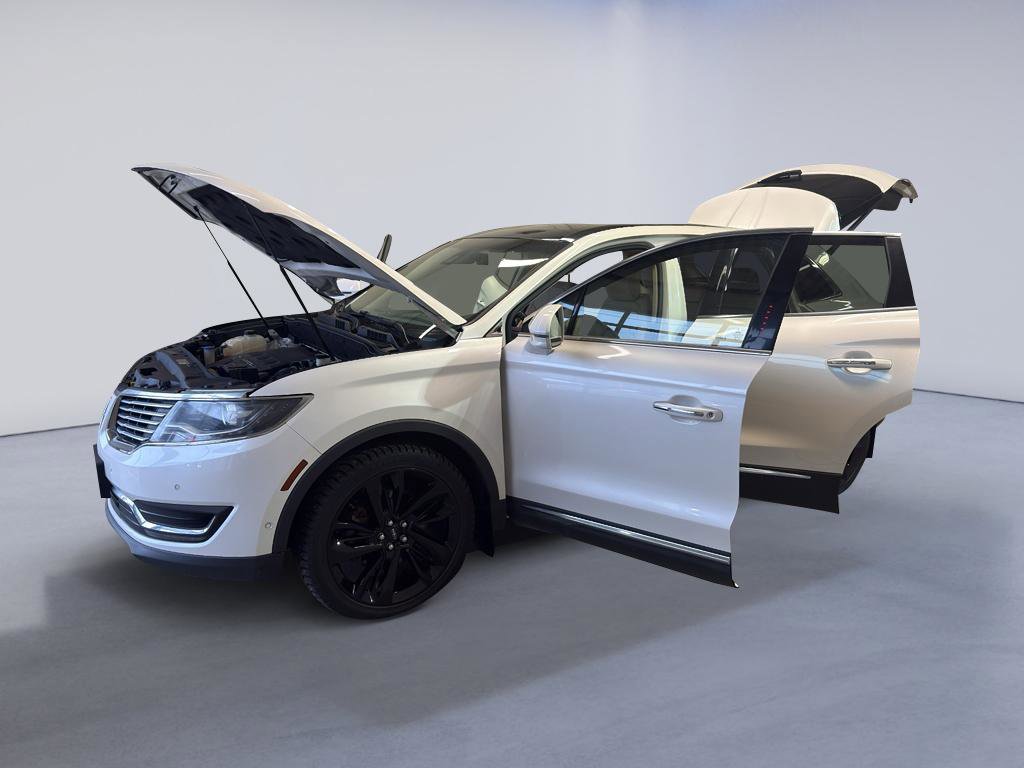 Used 2017 Lincoln MKX Reserve AWD/4WD image 9