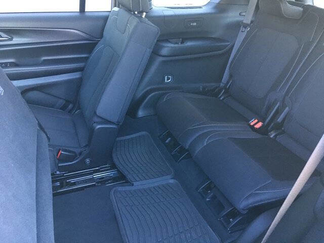 Used 2024 Jeep Grand Cherokee L Laredo w/ Luxury Tech Group I image 36