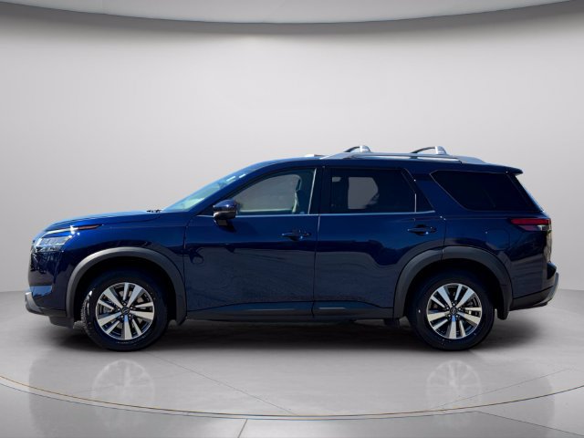 Used 2022 Nissan Pathfinder SL FWD image 3