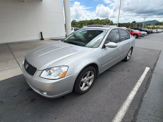 Used 2006 Nissan Altima 3.5 SE w/ (R01) Sport Pkg FWD video 2