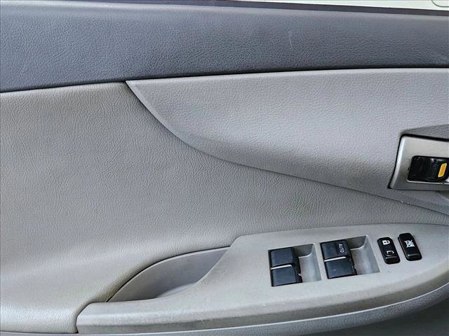 Used 2010 Toyota Corolla LE FWD image 6