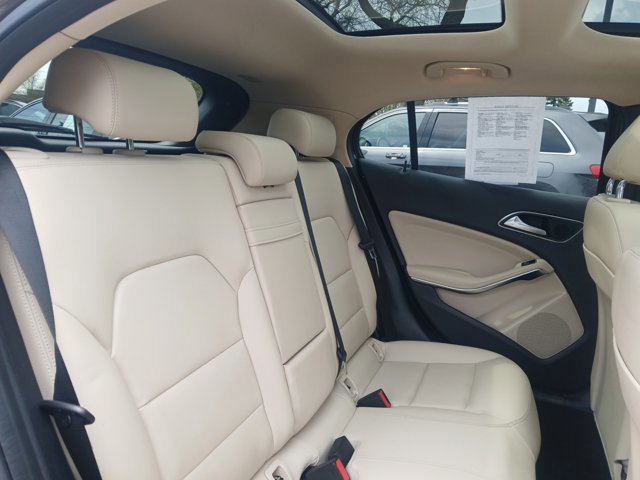 Used 2015 Mercedes-Benz GLA 250 4MATIC image 26