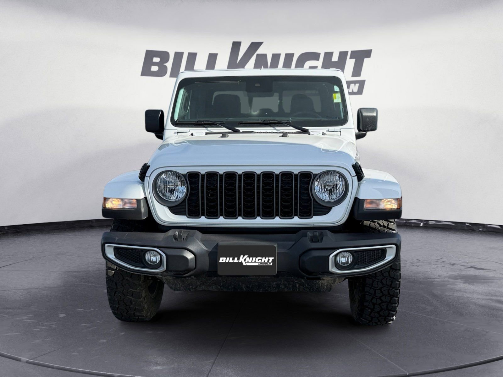 Used 2025 Jeep Gladiator High Tide image 8