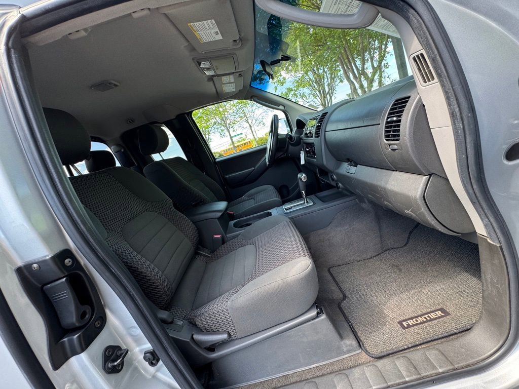 Used 2006 Nissan Frontier LE RWD image 19