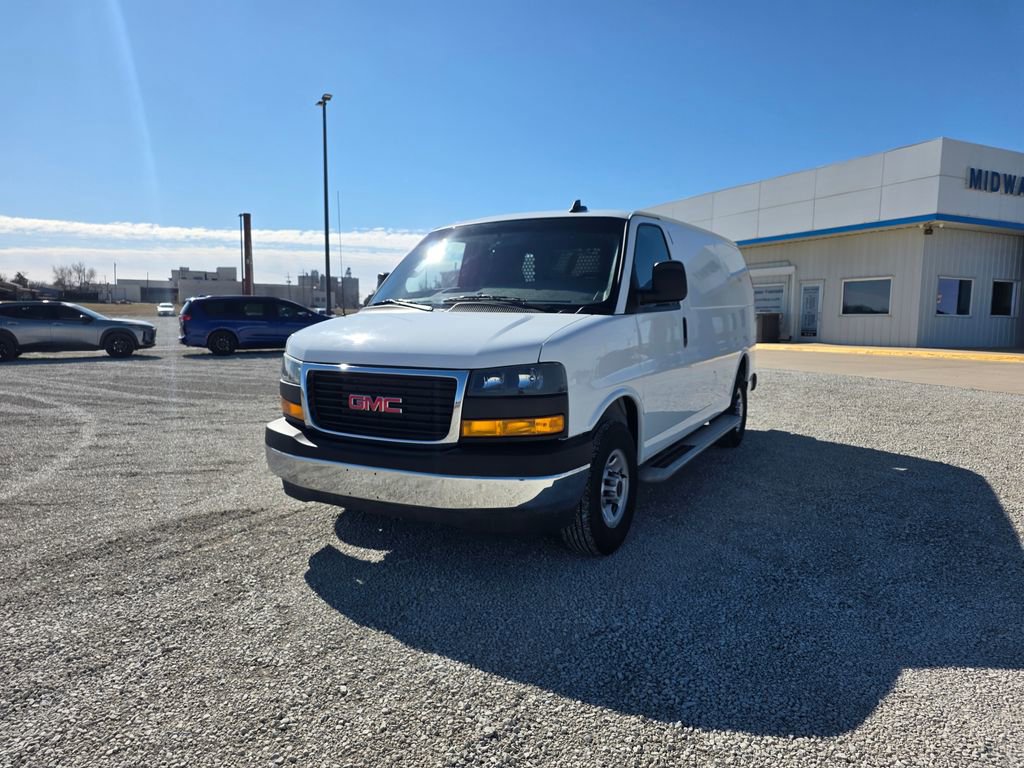 Used 2024 GMC Savana 2500 w/ Driver Convenience Package image 7