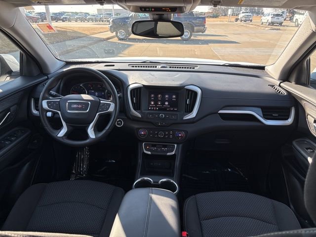Used 2024 GMC Terrain SLE w/ Driver Convenience Package image 23