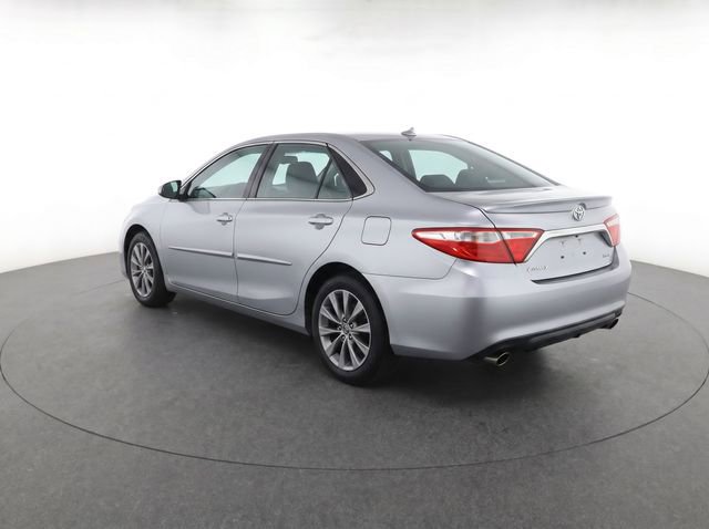 Used 2015 Toyota Camry XLE w/ Advanced Technology Package FWD image 5