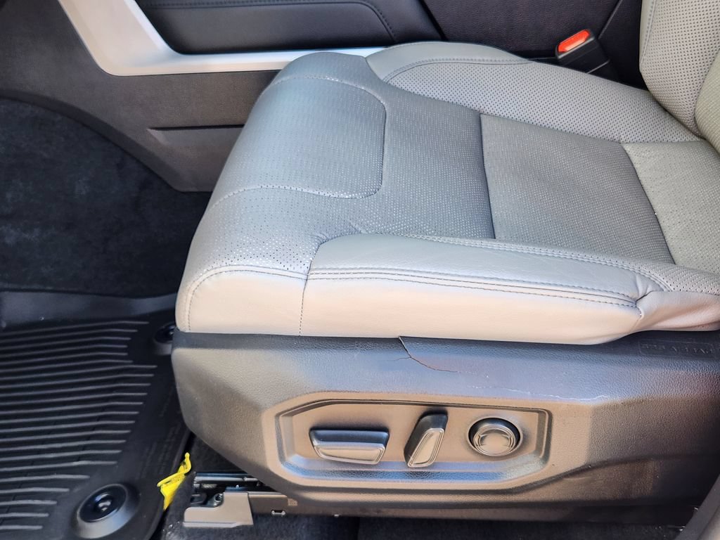 Used 2024 Toyota Tundra Limited w/ Power Package AWD/4WD image 8