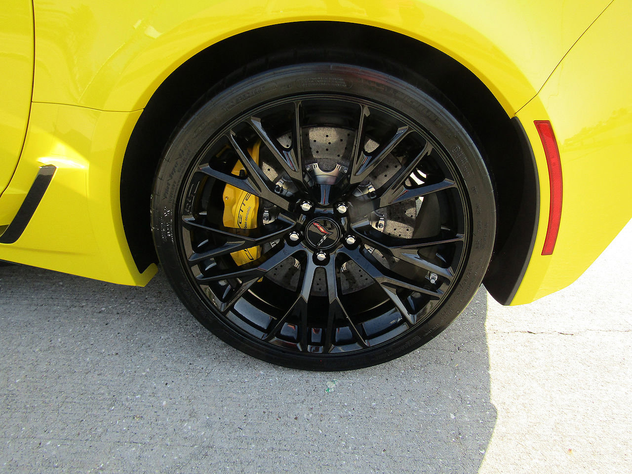 Used 2017 Chevrolet Corvette Z06 image 24