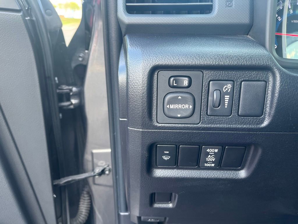Used 2018 Toyota 4Runner SR5 Premium AWD/4WD image 11