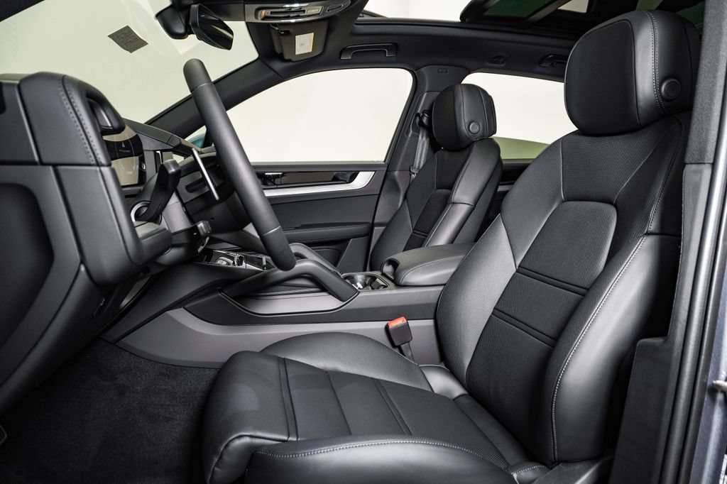 New 2026 Porsche Cayenne S AWD/4WD image 5