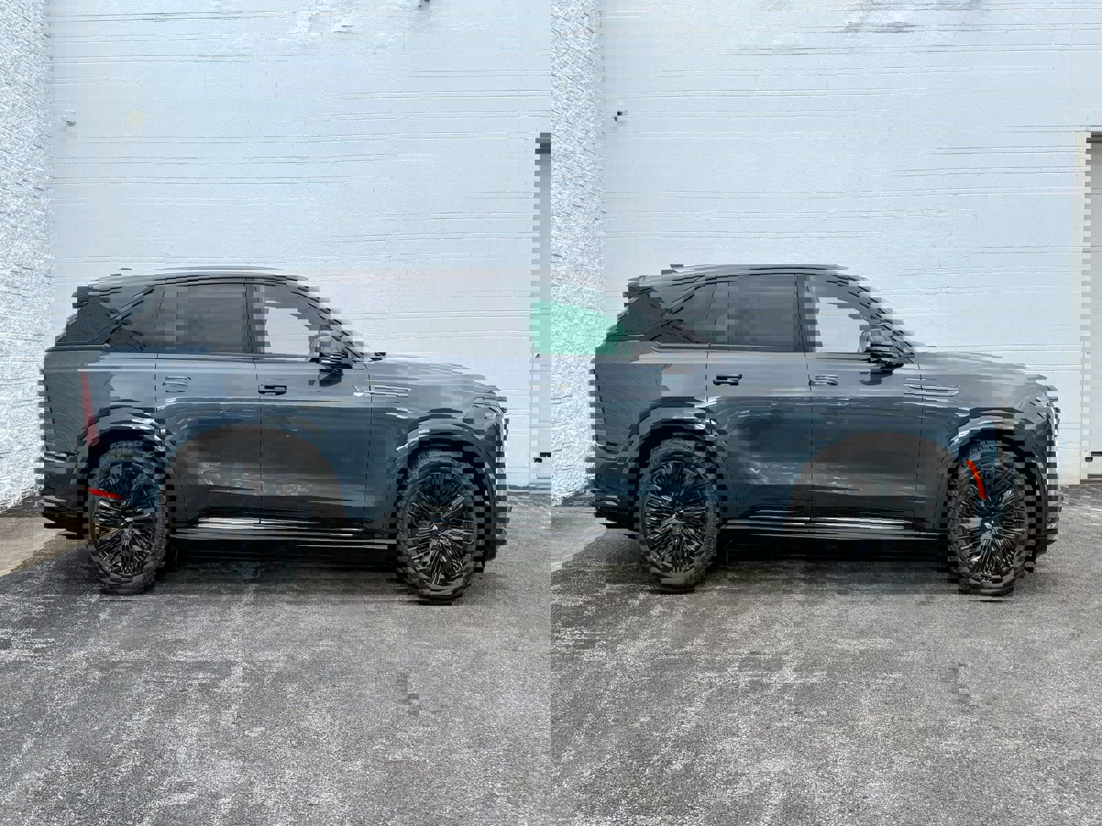 New 2025 Cadillac Escalade IQ Sport 1 w/ Smart Trailering package image 4