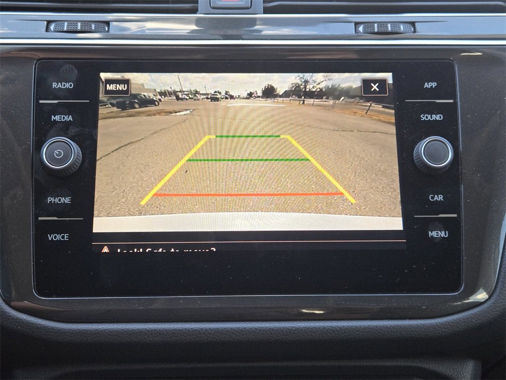 Used 2019 Volkswagen Tiguan SE image 19