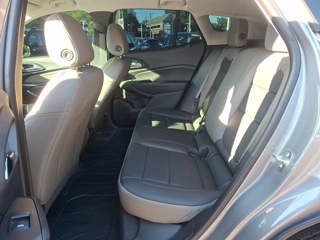 Used 2025 Chevrolet Trax ACTIV w/ Driver Confidence Package FWD image 10