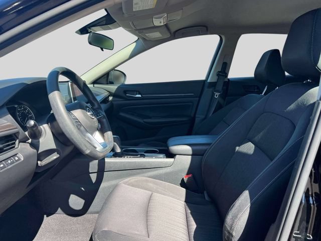 Used 2024 Nissan Altima 2.5 SV AWD/4WD image 17