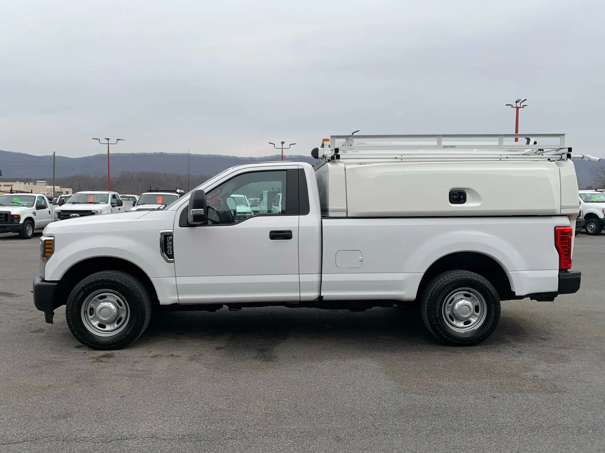 Used 2019 Ford F250 XL w/ Power Equipment Group RWD image 5