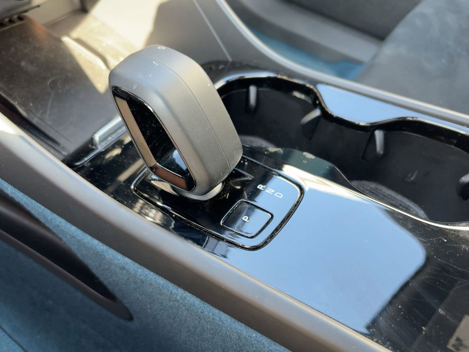 Certified 2023 Volvo XC40 Recharge Ultimate image 18