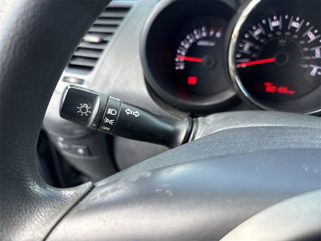 Used 2011 Kia Soul + image 16