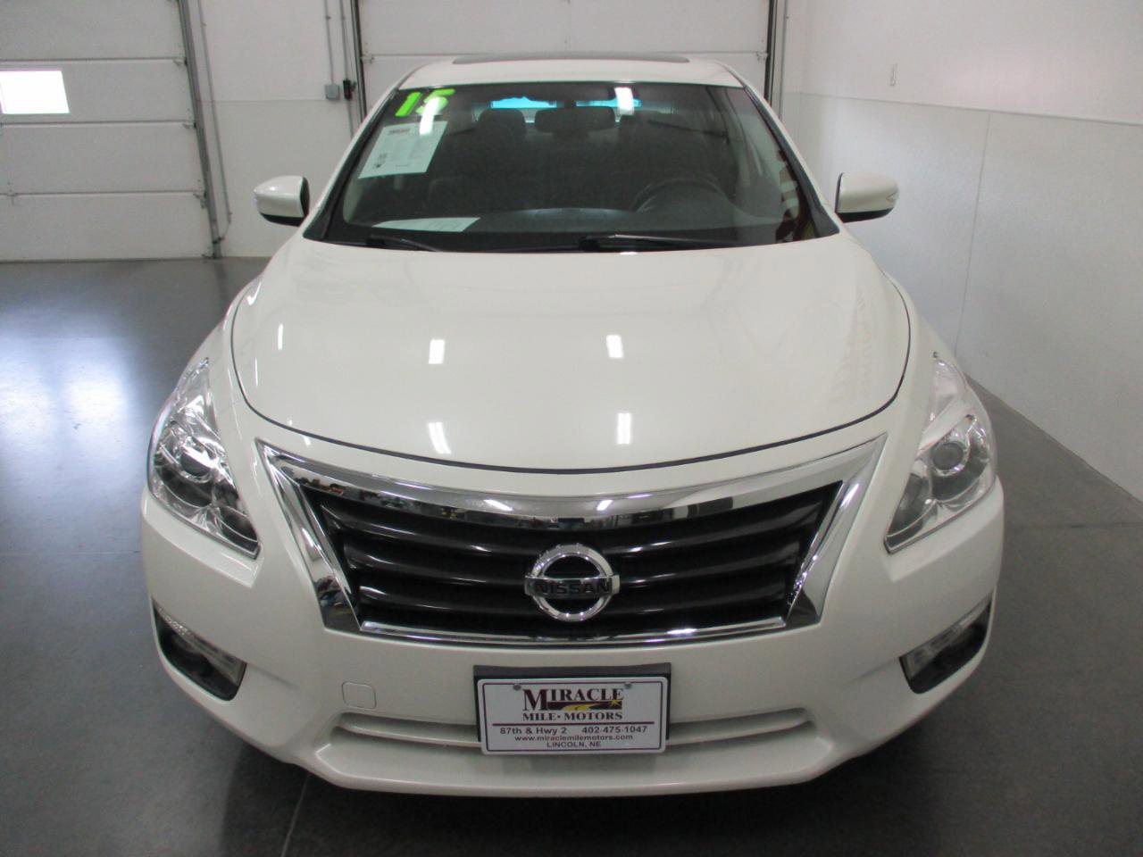 Used 2015 Nissan Altima 2.5 SL w/ Moonroof Package image 8