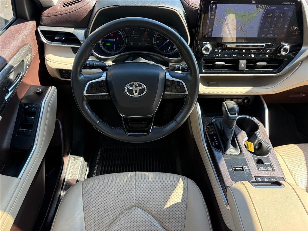 Used 2020 Toyota Highlander Platinum AWD/4WD image 21