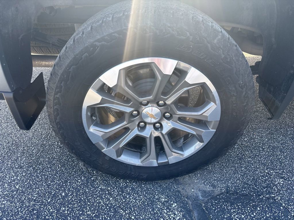 Used 2025 Chevrolet Silverado 1500 High Country image 13