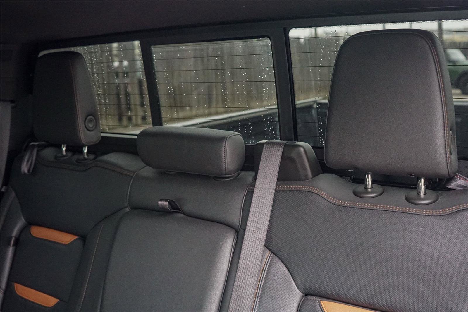 Used 2023 GMC Sierra 1500 AT4 w/ AT4 Premium Package image 24