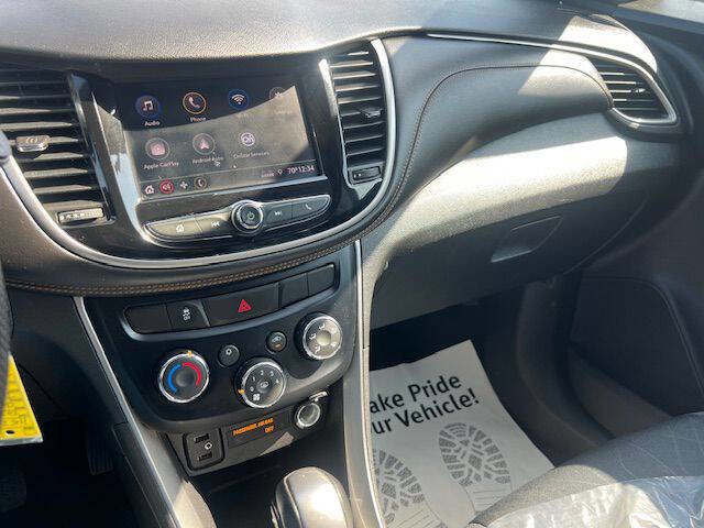 Used 2020 Chevrolet Trax LT image 11