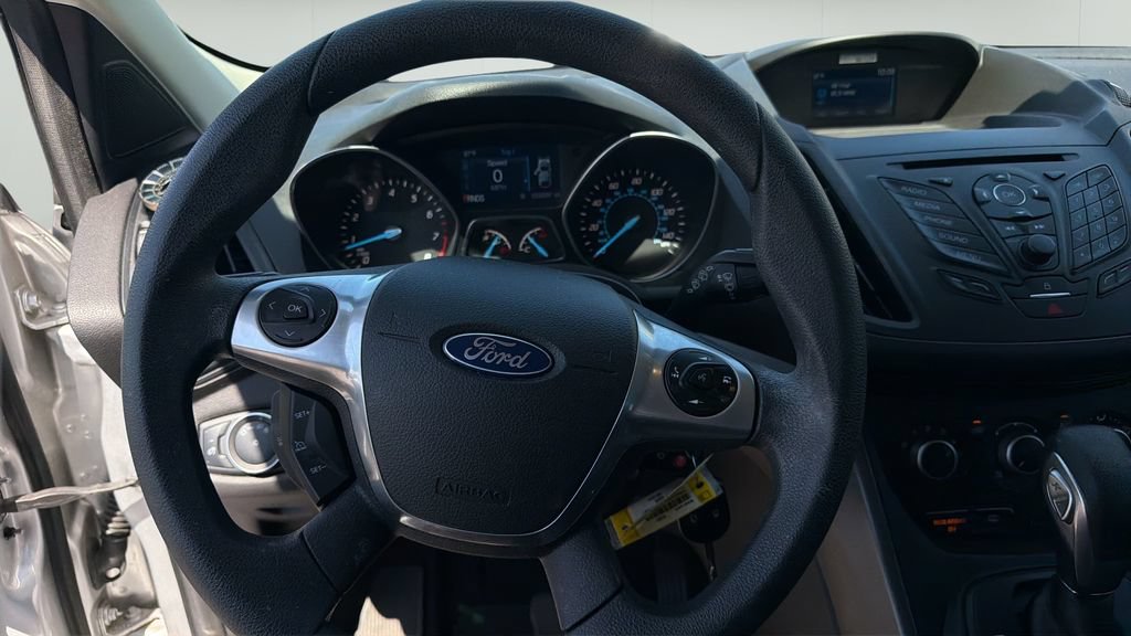 Used 2015 Ford Escape S FWD image 9