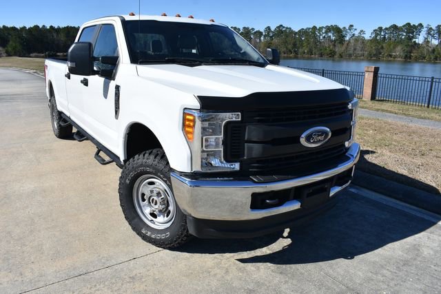 Used 2017 Ford F250 XL w/ Power Equipment Group image 2