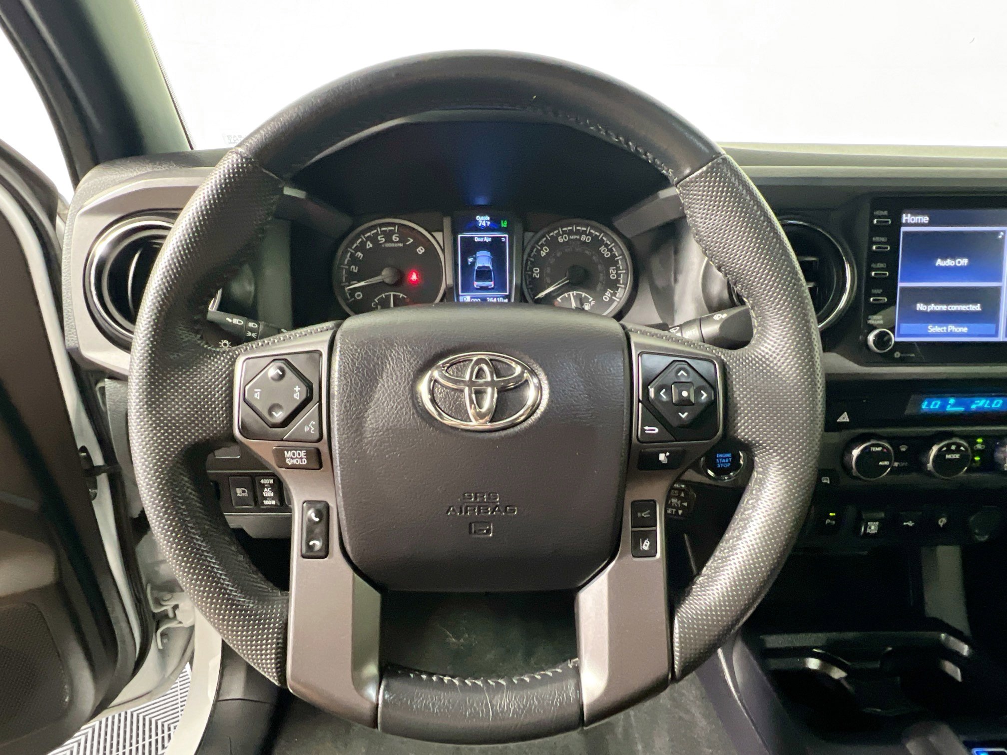 Used 2022 Toyota Tacoma TRD Sport w/ Technology Package image 17