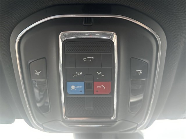 Used 2024 Jeep Grand Cherokee L Laredo image 27
