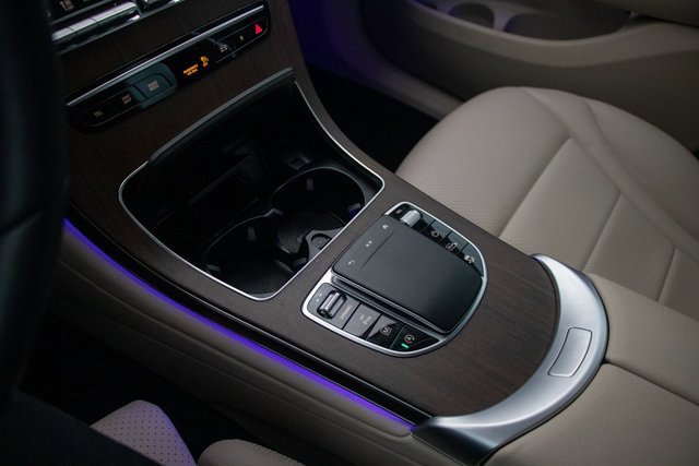 Used 2022 Mercedes-Benz GLC 300 4MATIC image 34