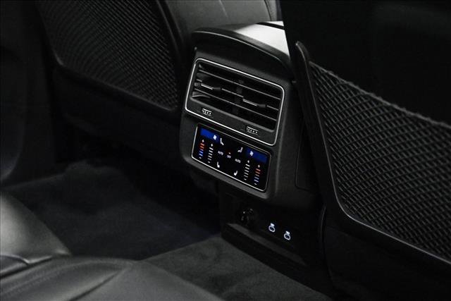 New 2026 Audi RS Q8 performance image 18